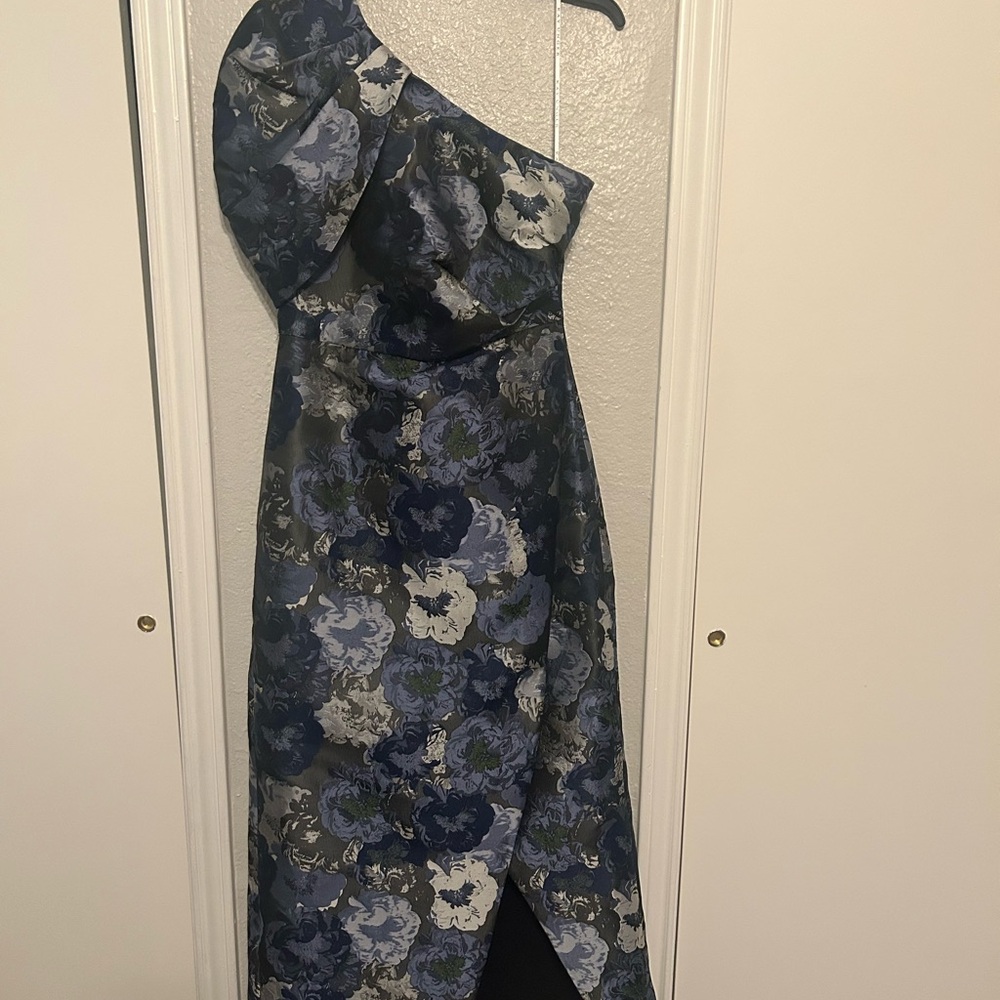 Elegant One-Shoulder Floral Dress